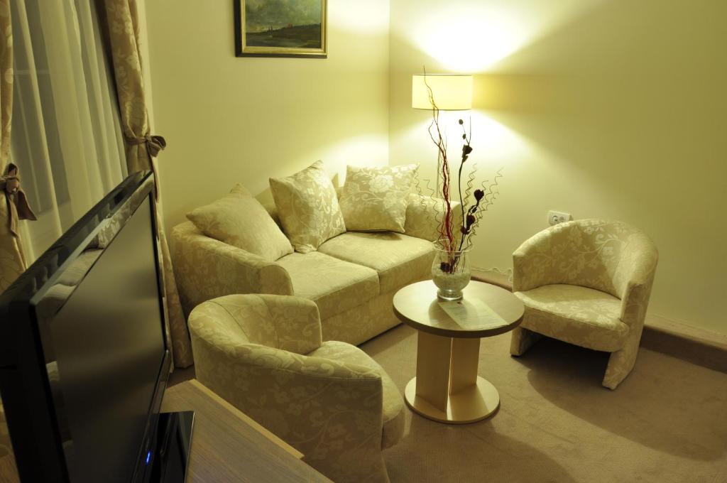 Апартаменты (Апартаменты с 1 спальней (для 3 взрослых)), Apartments Legacy