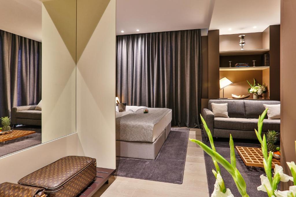Двухместный (Двухместный номер Делюкс с 1 кроватью и балконом), Avanti Hotel & Spa