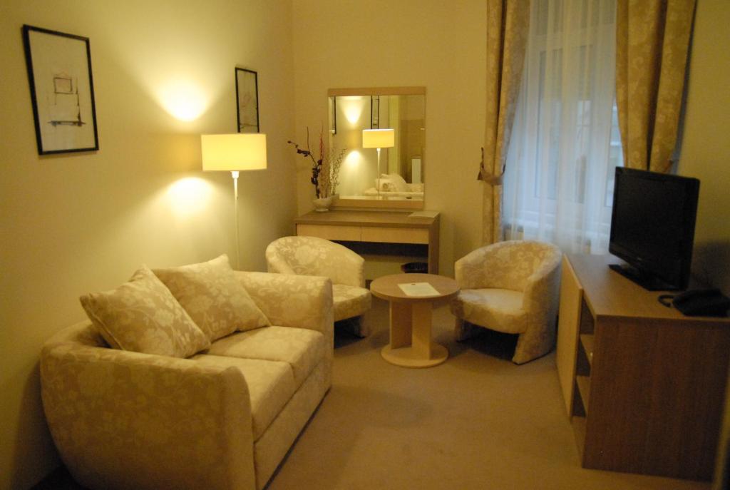 Апартаменты (Апартаменты с 1 спальней (для 3 взрослых)), Apartments Legacy