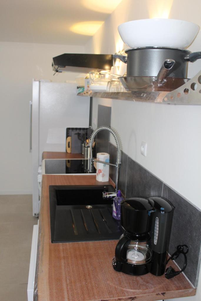 Riders Apartments photo 2