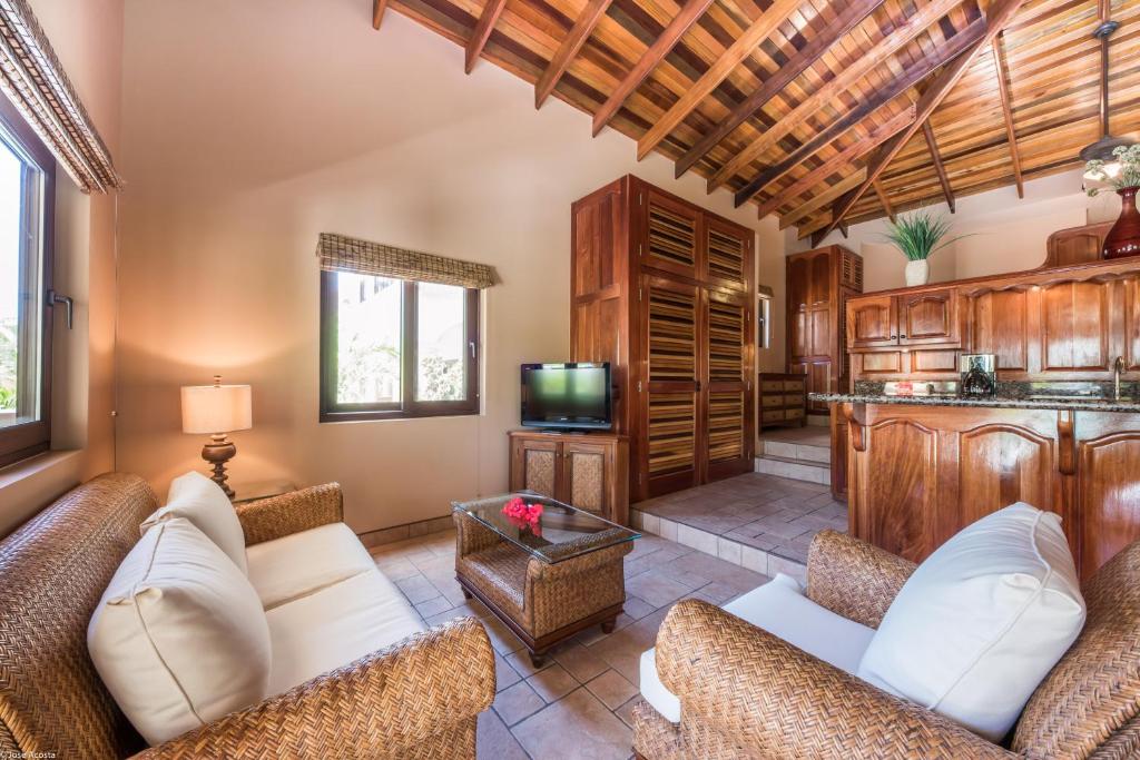 Coco Beach Resort photo 4