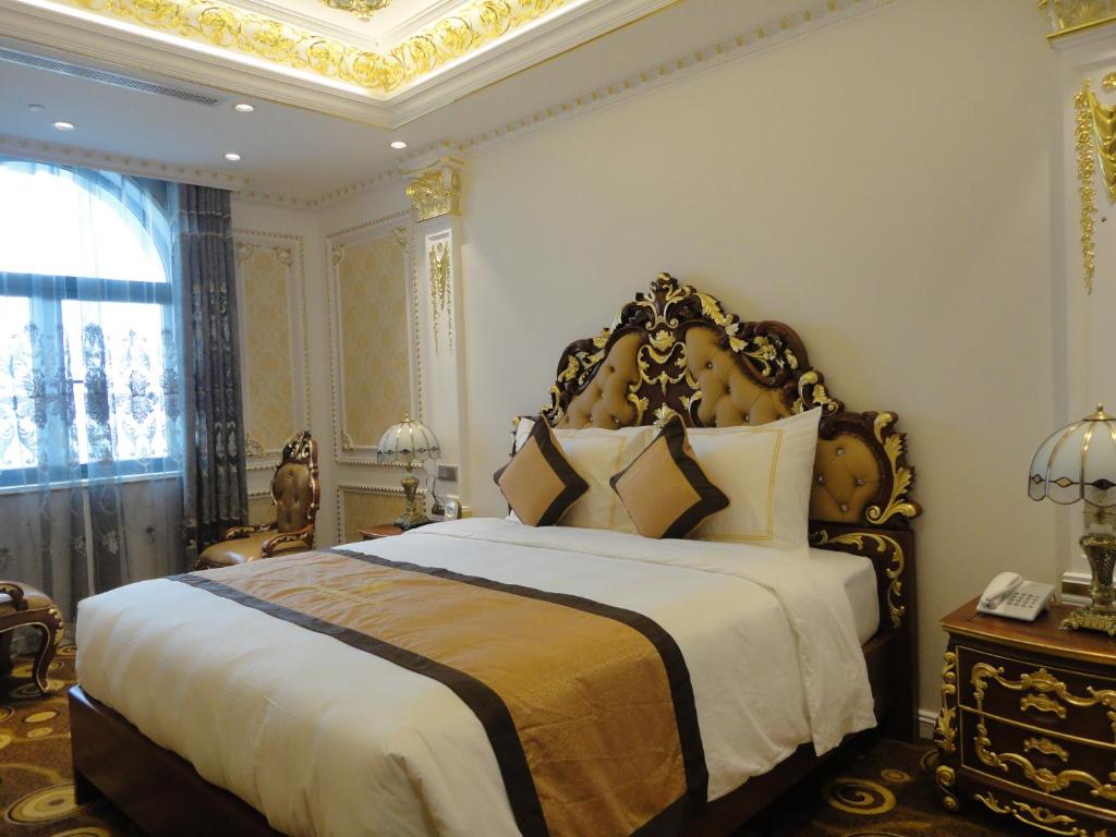 Hoang Nham Luxury Hotel - Tap to explore photos