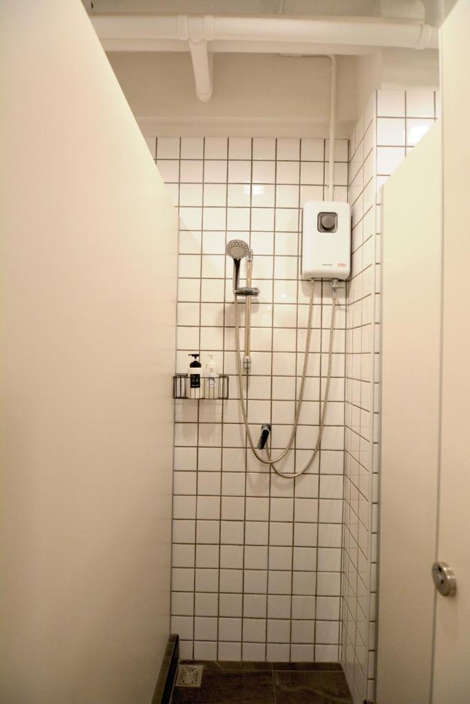 Номер (Кровать в общем 8-местном номере для мужчин и женщин), Siam Eco Hostel