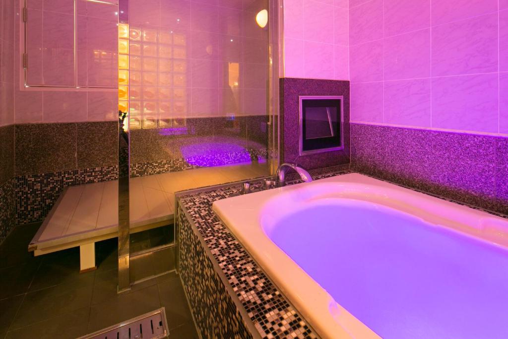 Hotel Bypass (Adult Only) photo 1
