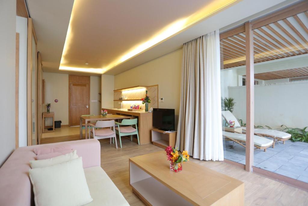 FLC Luxury Hotel Samson