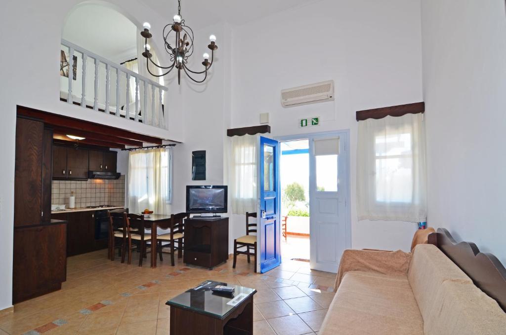 Nikos Sea View Apartments photo 3