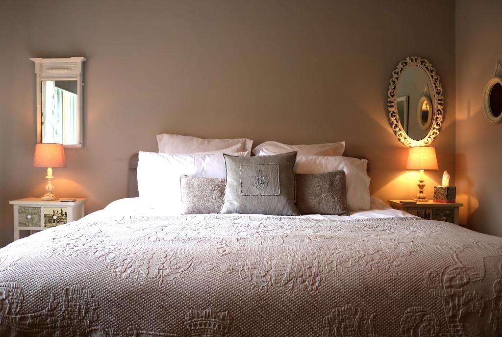 Mortimer Trail B & B - Tap to explore photos