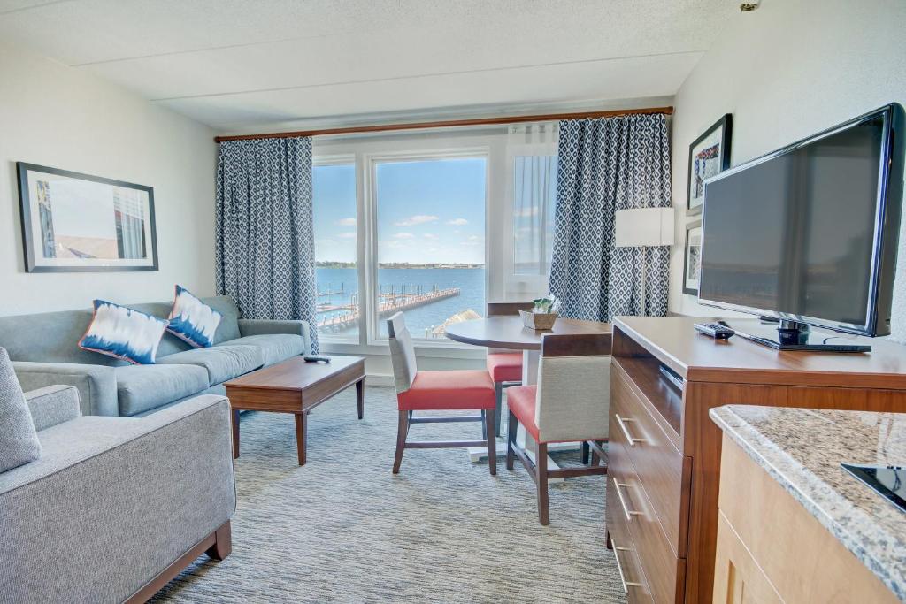 Club Wyndham Inn on the Harbor image