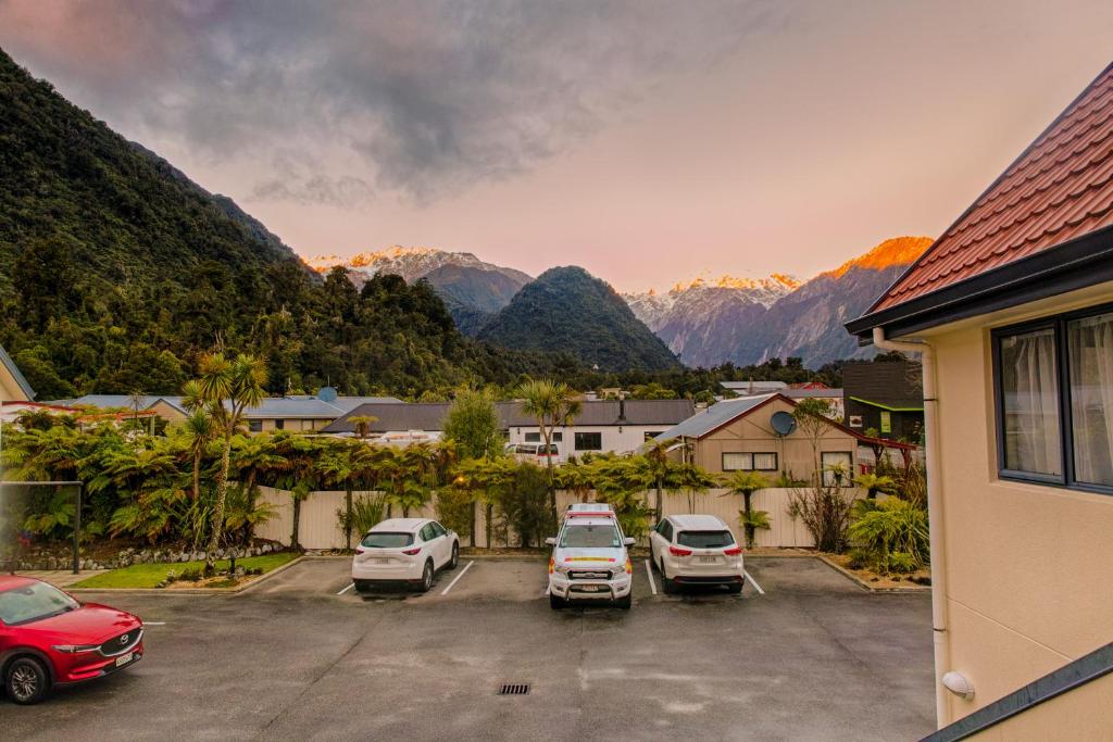 Bella Vista Motel Franz Josef Glacier photo 2
