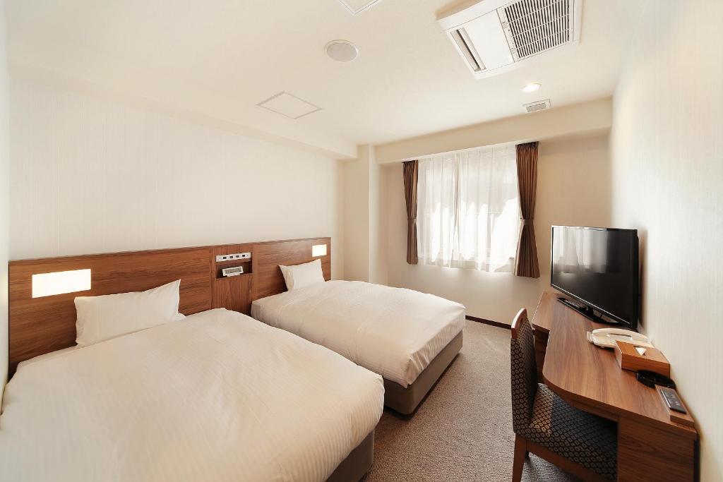 Toho Hotel Namba Motomachi - Tap to explore photos
