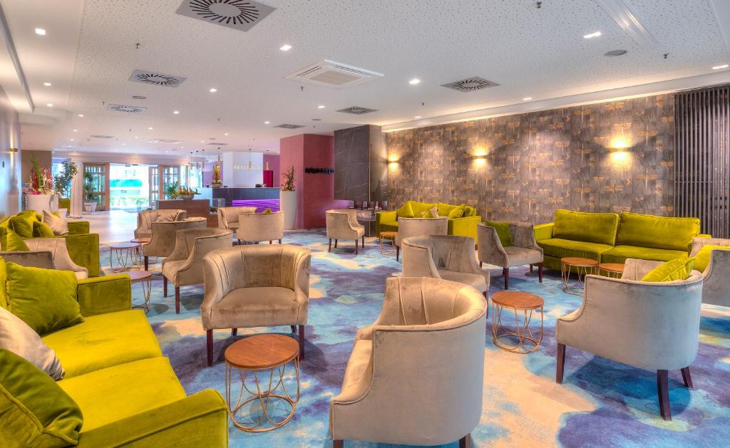 ACHAT Hotel Frankfurt Maintal photo 2