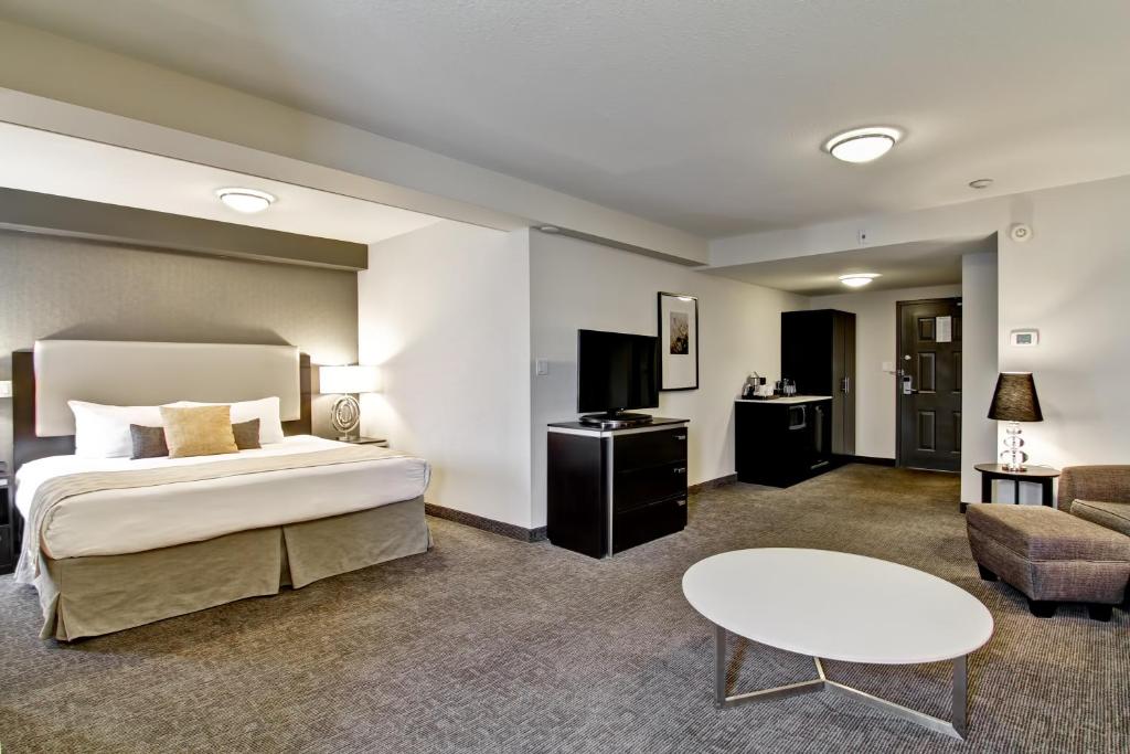 Coast Kamloops Hotel & Conference Centre photo 4