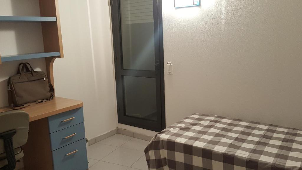 Valls Rent photo 2