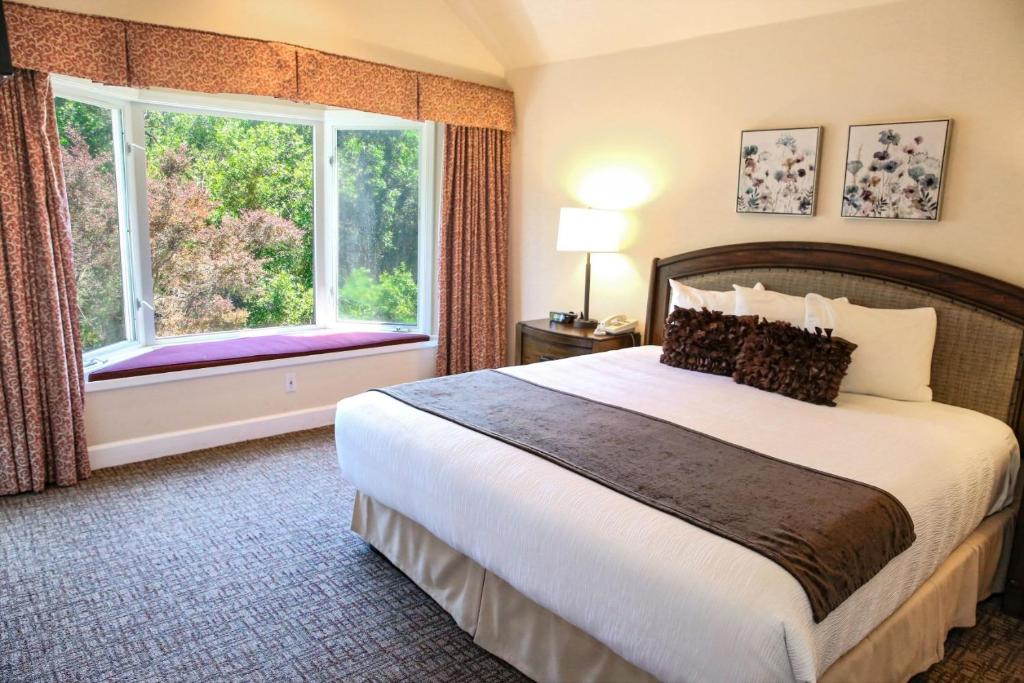 Bluebird Inn photo 4