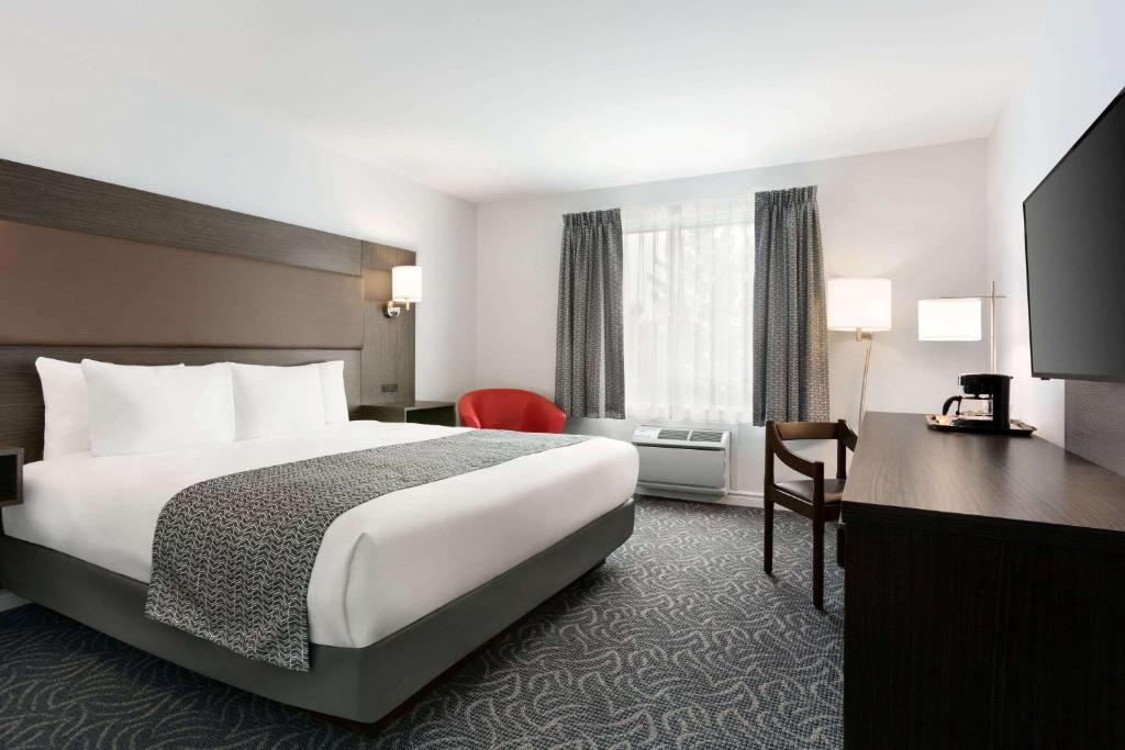 Travelodge by Wyndham Rigaud photo 4