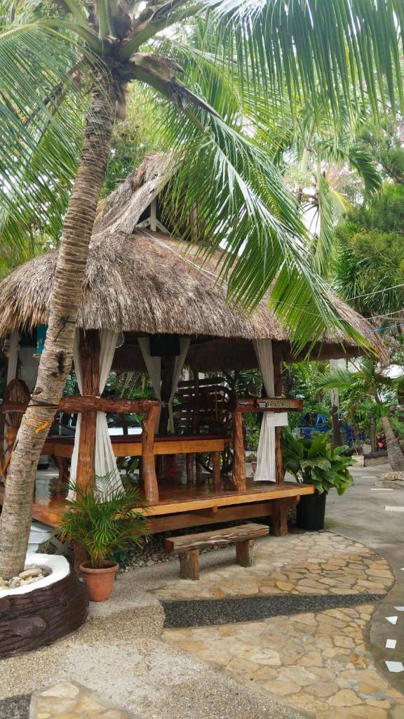 Love's Beach & Dive Resort photo 3