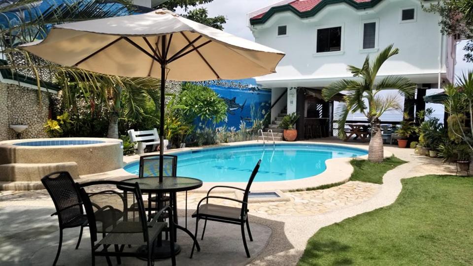 Love's Beach & Dive Resort photo 2