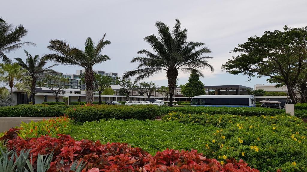 Beachview 3BR Villa with private pool