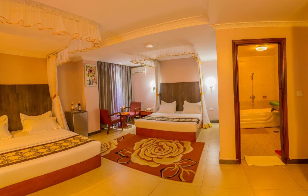 Russell Hotel photo 4