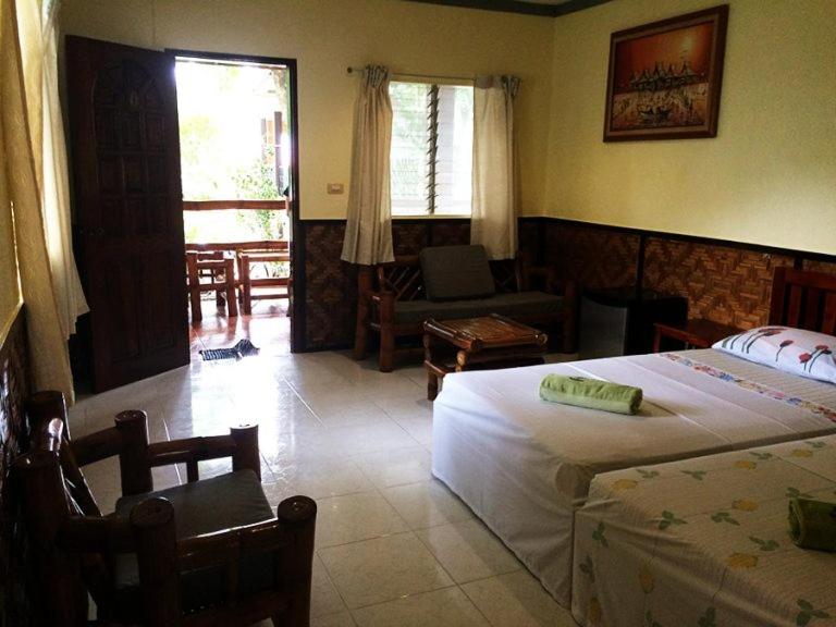 Love's Beach & Dive Resort photo 1