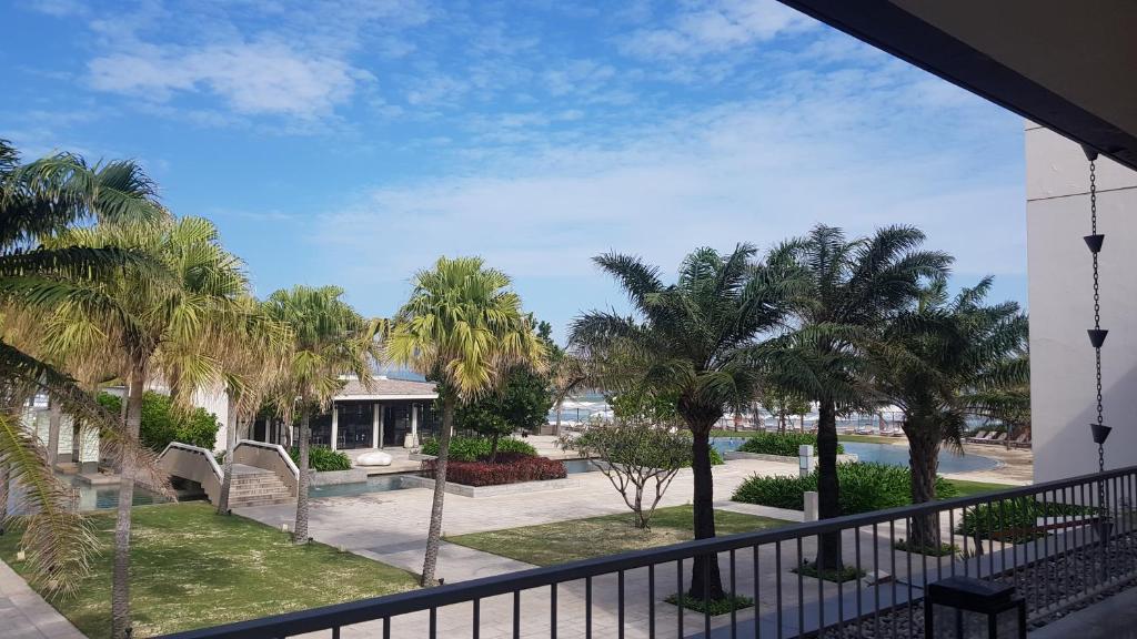 Beachview 3BR Villa with private pool