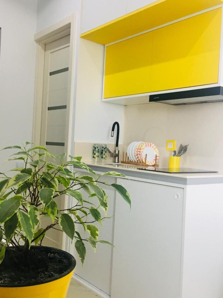 Yellow room with sea view photo 4