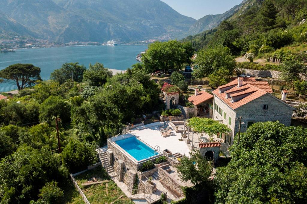 Villa Casa Nostra - Kotor photo 2