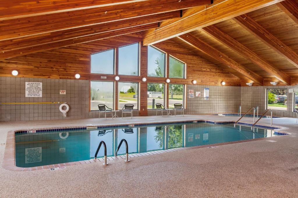MountainView Lodge & Suites image
