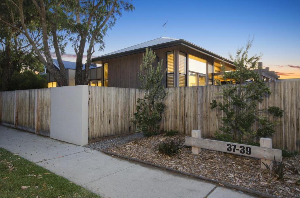 Bonnie's at Barwon photo 1