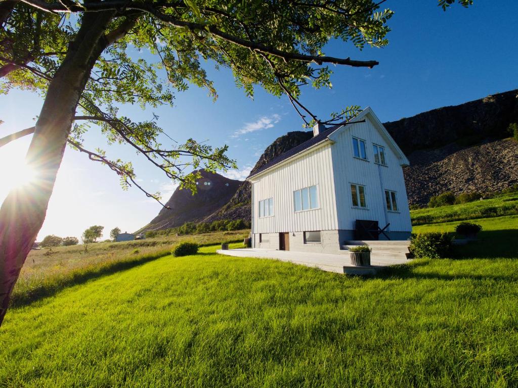 Ramberg Lodge Lofoten photo 1