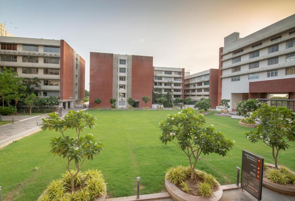 Siara Styles Amba Suites, Gandhinagar photo 4