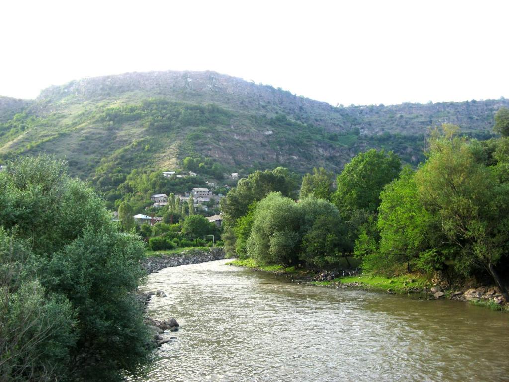 NEW SANAHIN photo 1