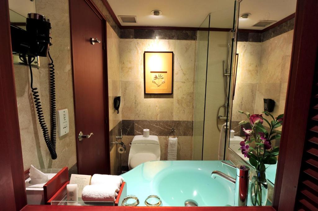 Двухместный (Представительский номер с кроватью размера «king-size»), Hotel Borobudur Jakarta