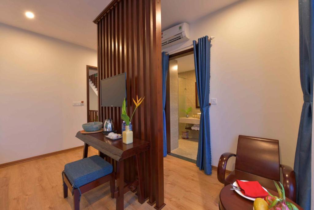 Pho Hoi Ancient Town Beauty Boutique Villa Hotel