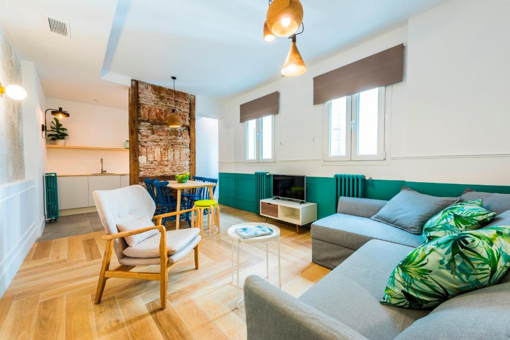 Апартаменты (Апартаменты), Gran Vía Brand New Apartment by Birds