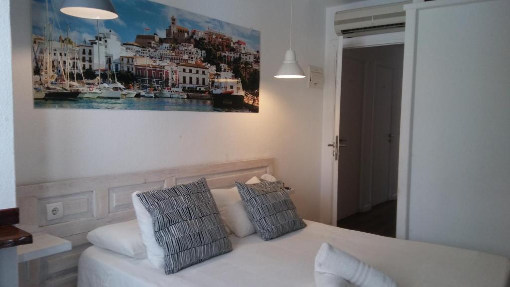 Hostal Ibiza photo 2