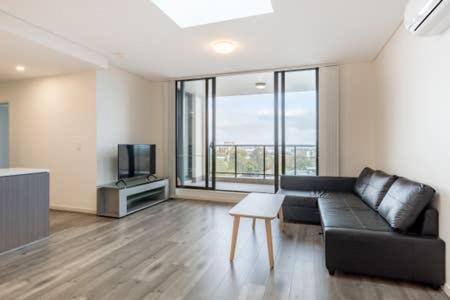Nice and Clean Apartment with Free Wifi and Netflix photo 1