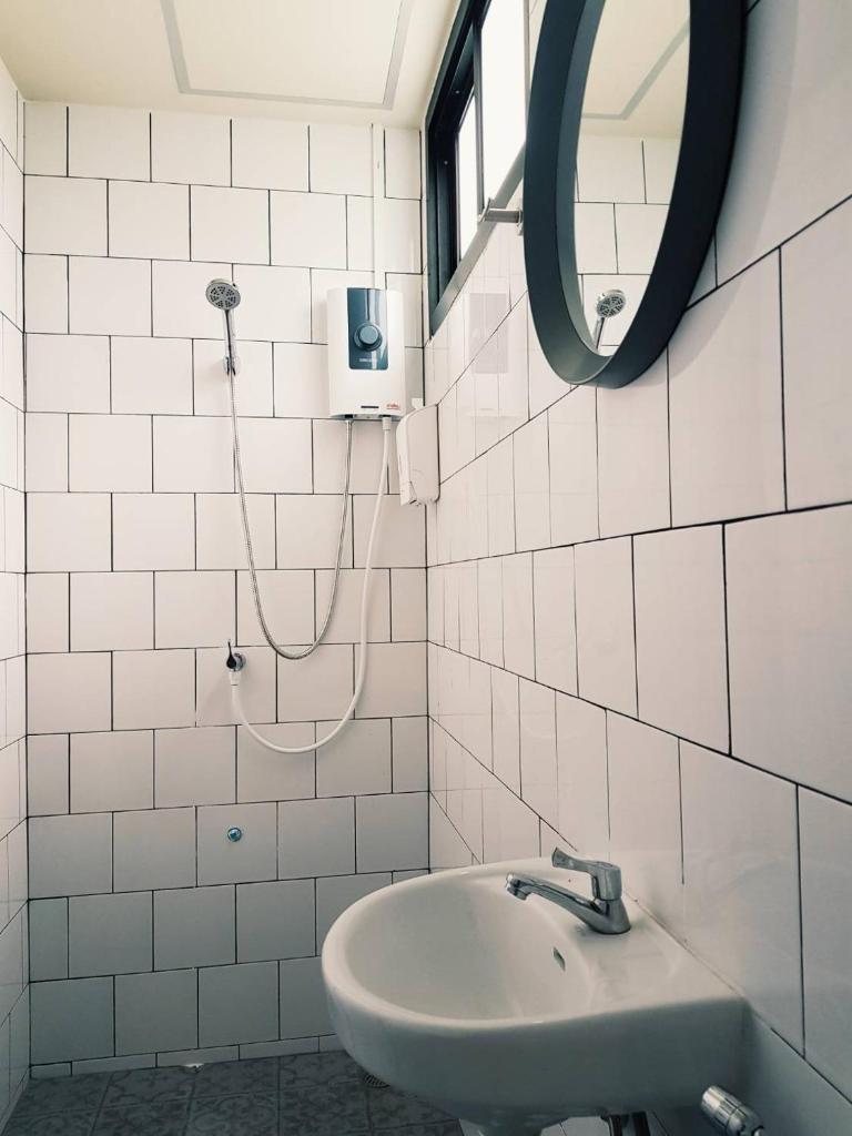 Одноместный (Одноместный номер с ванной комнатой), Yam Yen Hostel