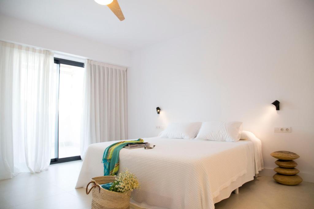 Sa Cala Suites photo 3