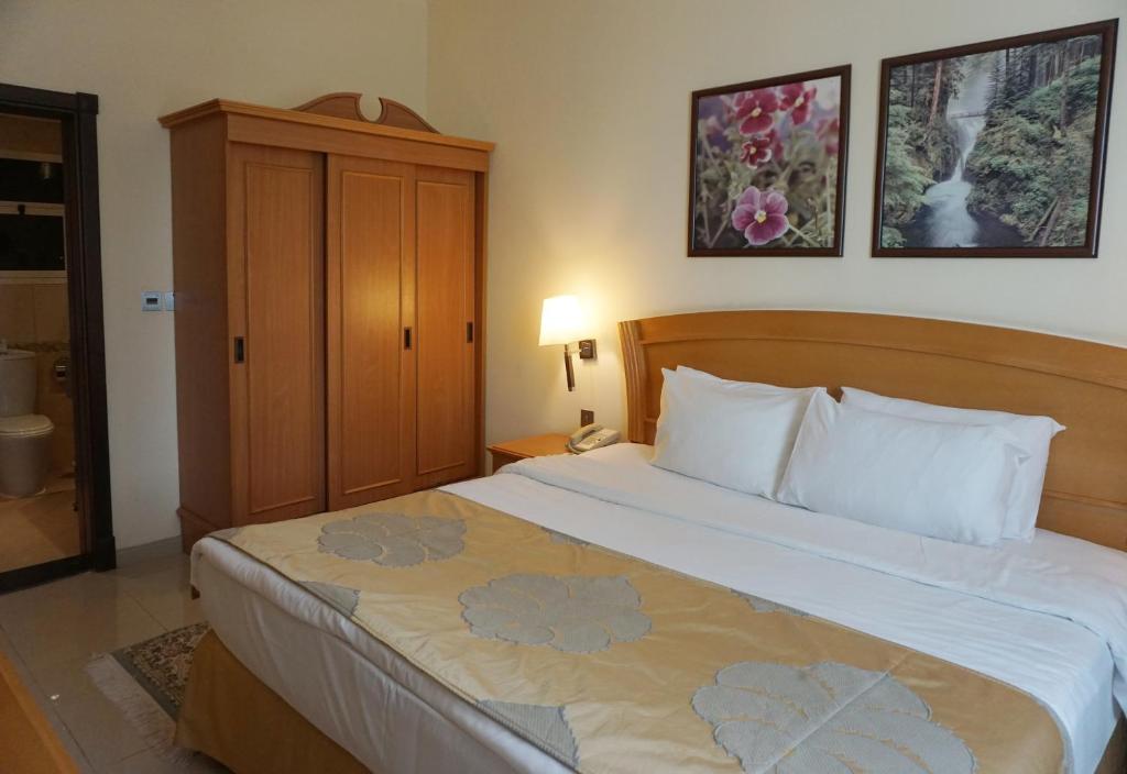 Апартаменты (Стандартные апартаменты с 1 спальней), Апарт-отель Golden Tulip Hotel Apartments