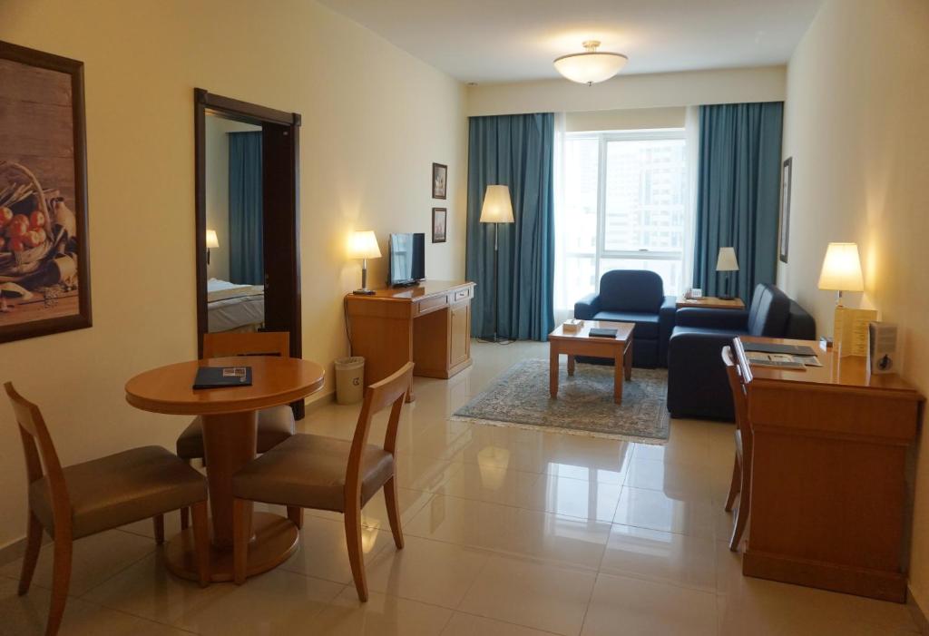 Апартаменты (Стандартные апартаменты с 1 спальней), Апарт-отель Golden Tulip Hotel Apartments