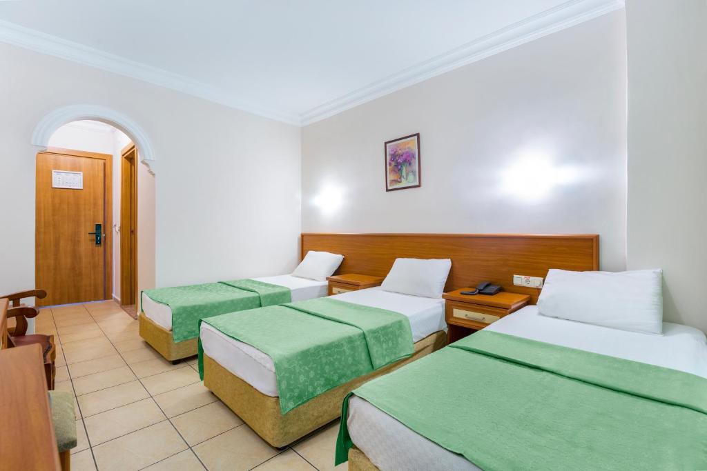 Alanya Beach Hotel - Tap to explore photos