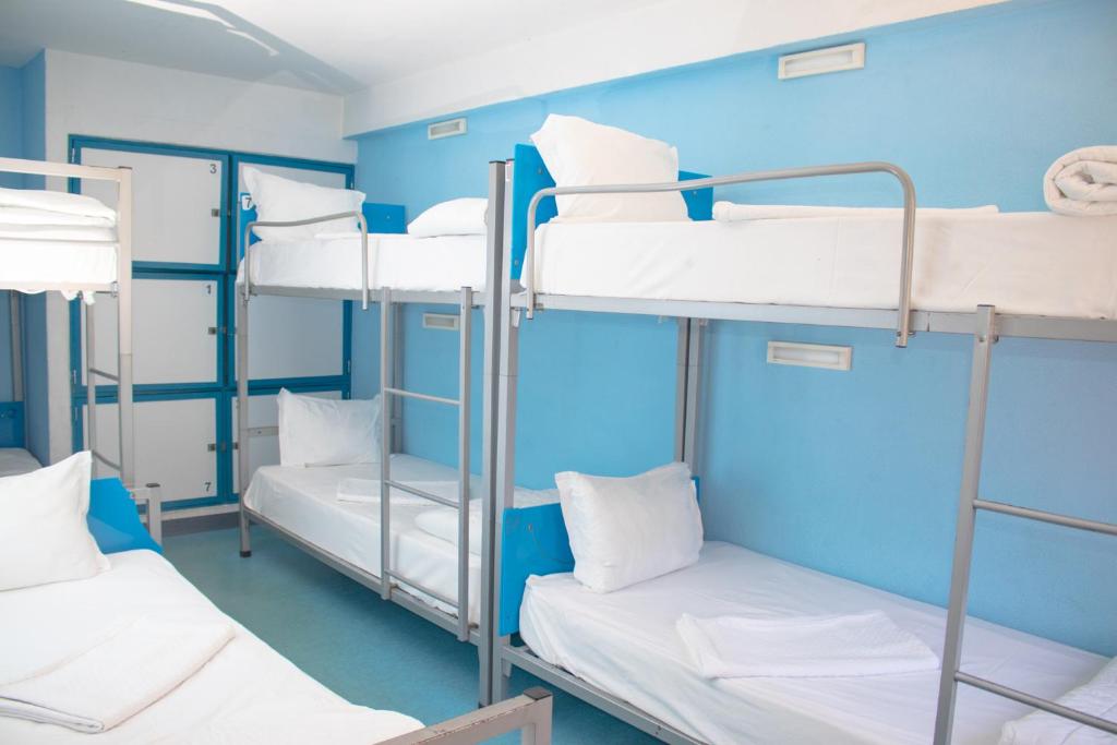 Номер (Кровать в общем мужском номере с 7 кроватями), HI Hostel Lisboa - Pousada de Juventude