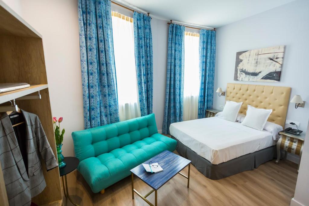 Апартаменты (Апартаменты-студио), Casa de la Merced Suites