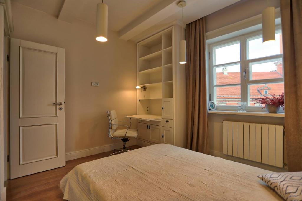 Royal Warsaw Apartment