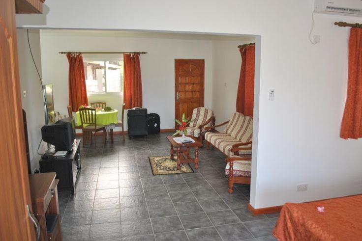 Rowsvilla Guest House photo 3