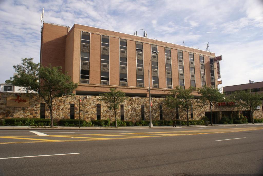 Adria Hotel And Conference Center image