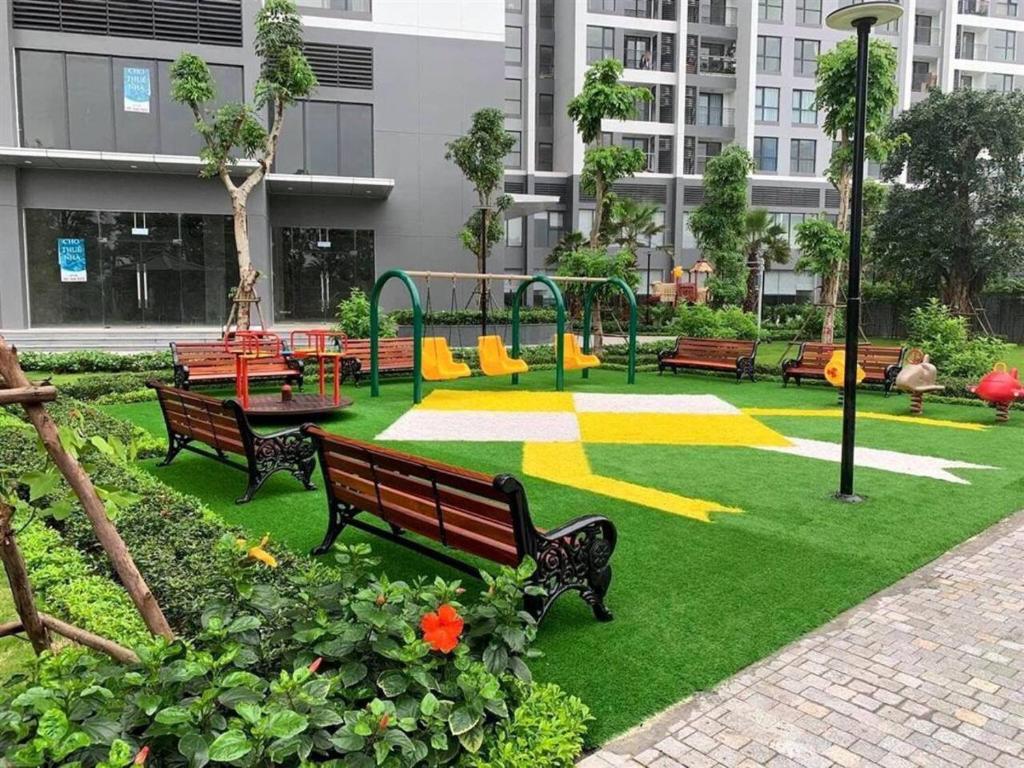 LUXURY APARTMENT VINHOMES SKYLAKE 5min to KEANGNAM