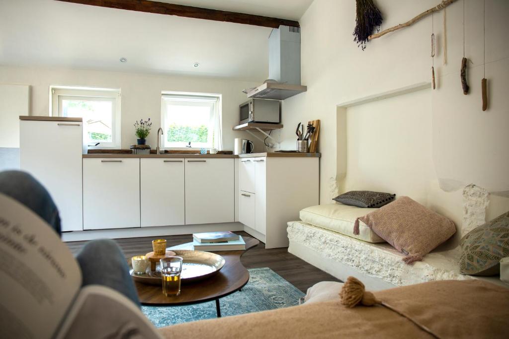 Lavender Lodge photo 2