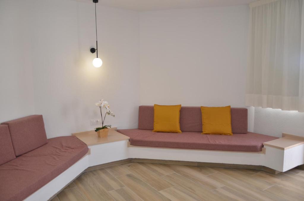 Apartamentos Datasol - Tap to explore photos